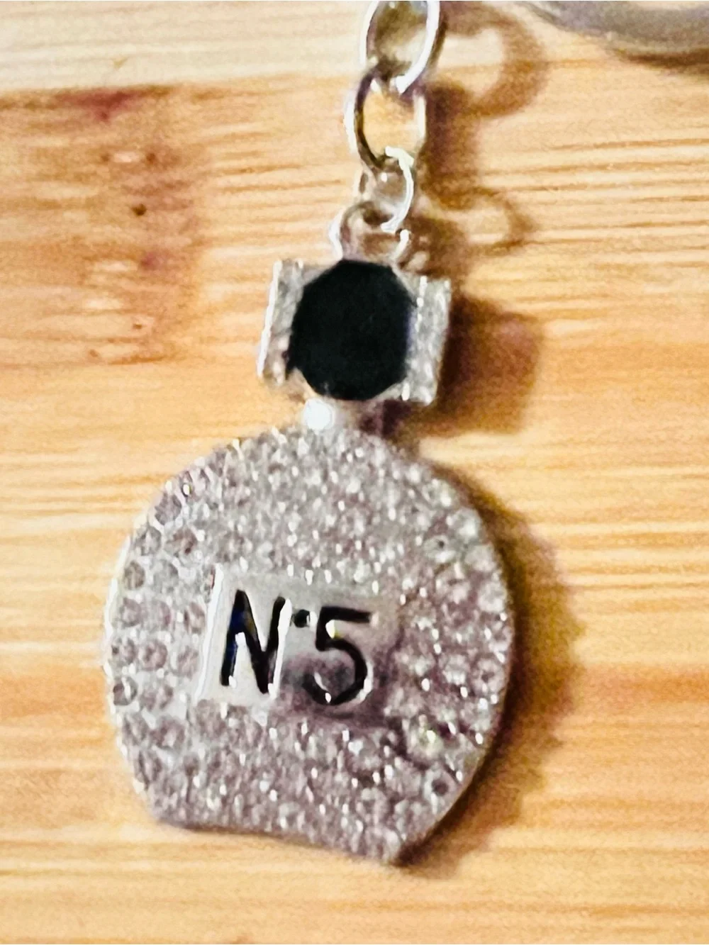 Fashion Jewelry Gold and Silver N°5 Crystal Keychain Set
